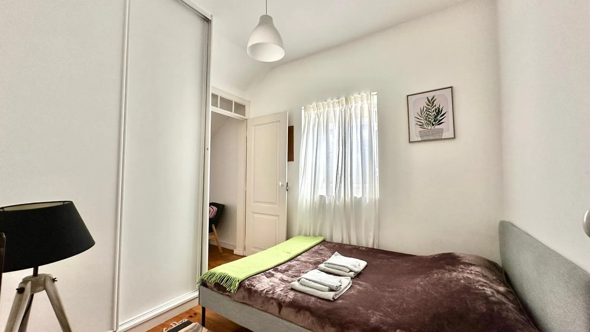 Alcantara 2 Bedrooms Apartment Lisbon